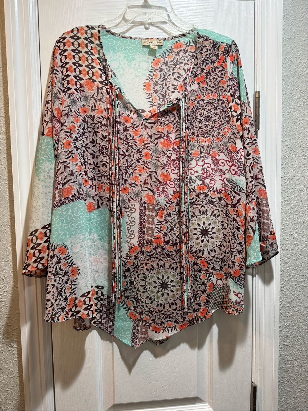 LIVE AND LET LIVE Chiffon Handkerchief Hem Blouse Long Sleeves Boho Size M
